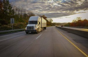 advantages of third party logistics - focus on core competencies